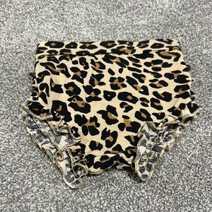 Posh‎ Peanut Leopard ruffle bloomers only 6-12 months